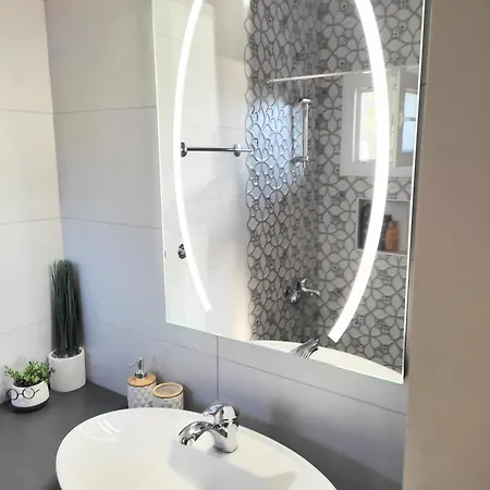 Apartament Georgia's Palioura